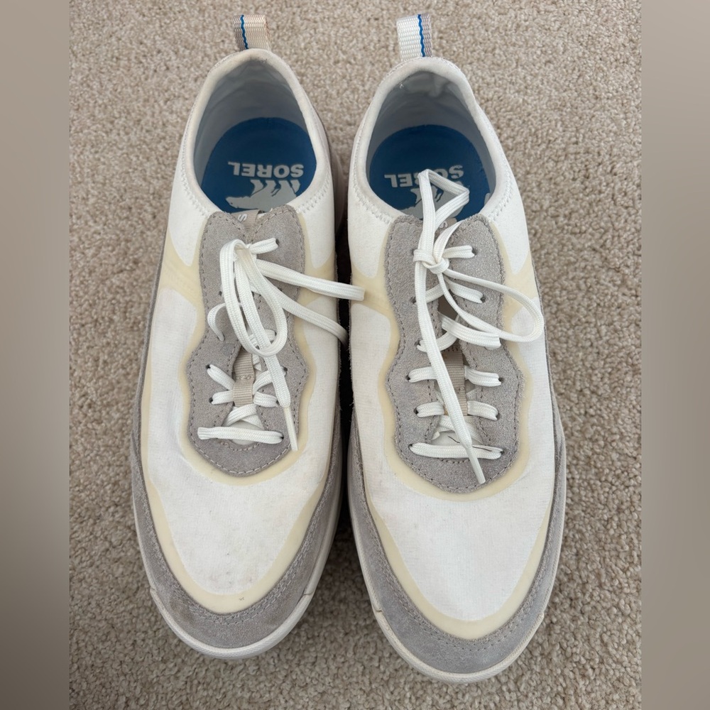 Sorel Women's Ona 503 Low Platform Sneakers in a white/grey colorway sz 11